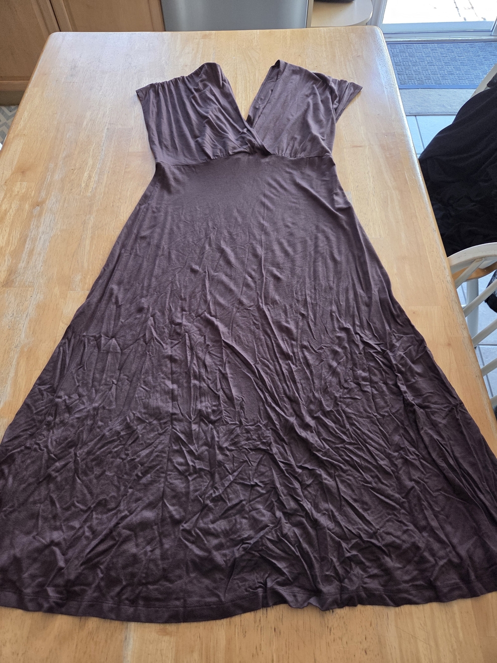Women's Brown V-Neck Midi Dress